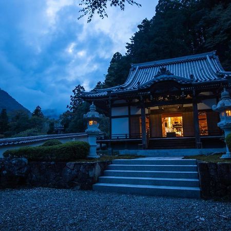 เทมเปิล โฮเต็ล ฮาบาโนโบะ Hotel Minobu ภายนอก รูปภาพ