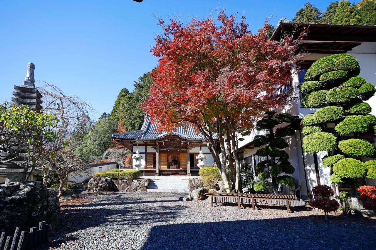 เทมเปิล โฮเต็ล ฮาบาโนโบะ Hotel Minobu ภายนอก รูปภาพ