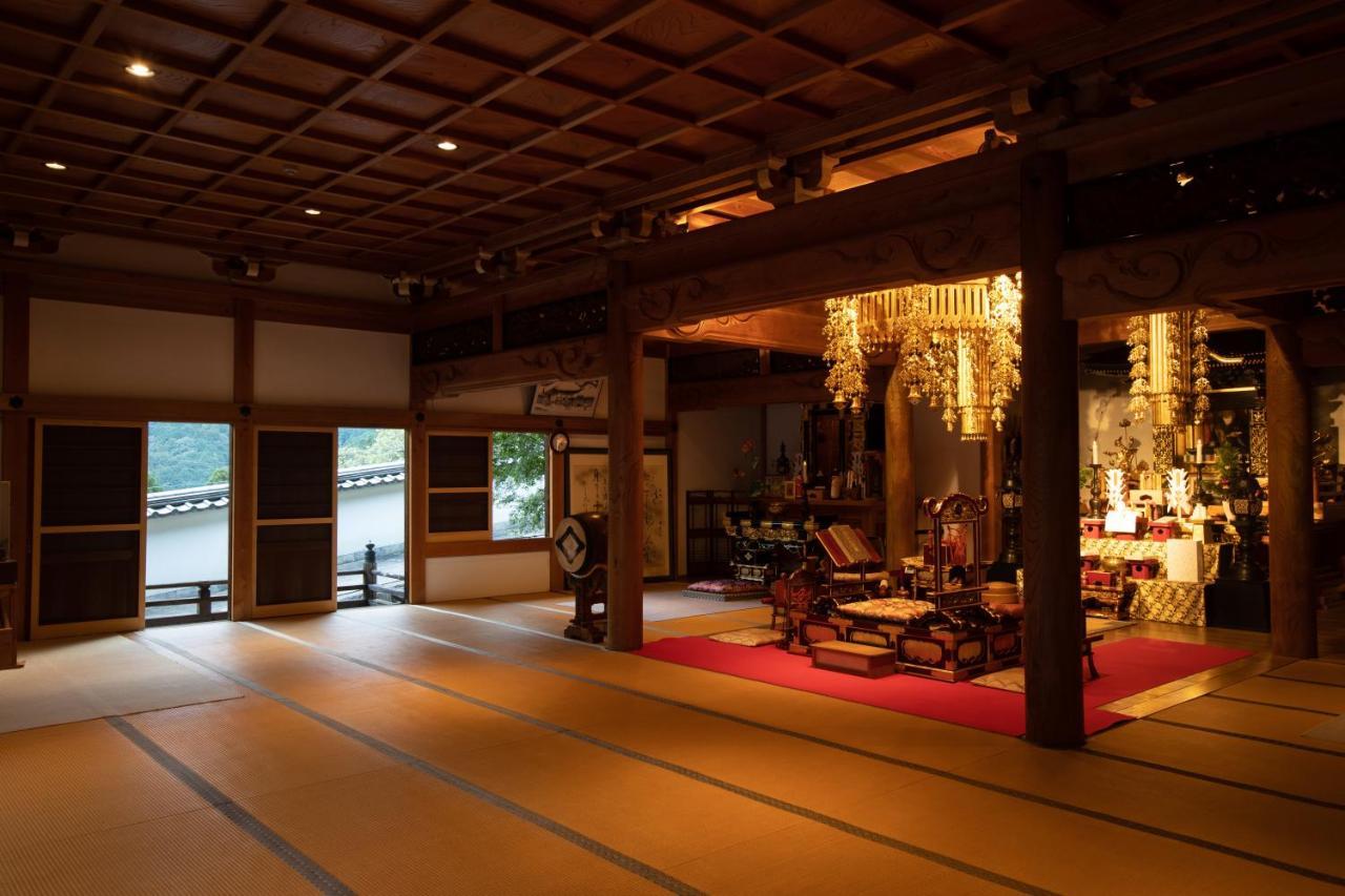 เทมเปิล โฮเต็ล ฮาบาโนโบะ Hotel Minobu ภายนอก รูปภาพ