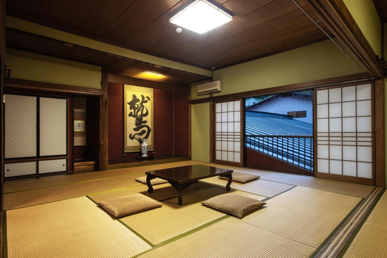 เทมเปิล โฮเต็ล ฮาบาโนโบะ Hotel Minobu ภายนอก รูปภาพ